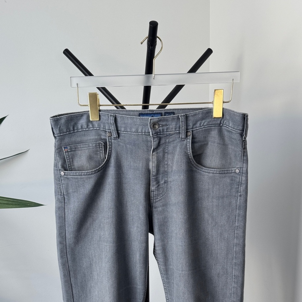 Patagonia Slim Straight Jeans in Grey Wash - Picture 3 of 13